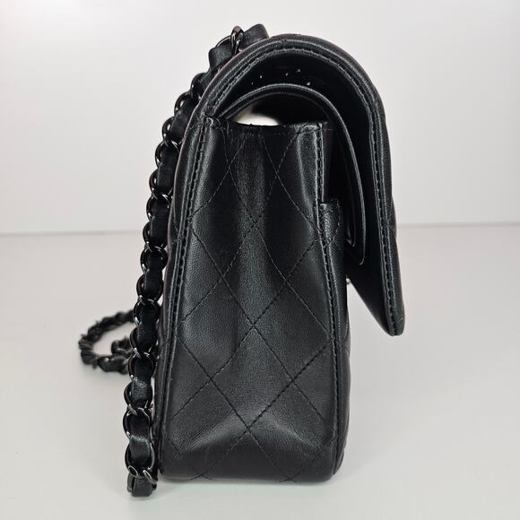 Chanel Lambskin Quilted Medium Double Flap So Black - Picture 4 of 16